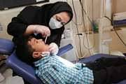 معاینه و آموزش دهان و دندان کودکان کار در مرکز بهداشت جنوب تهران به مناسبت هفته سلامت