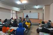 برگزاری کلاس آموزشی نقش تغذیه در پیشگیری از چاقی در نوجوانان در مرکز شهید احمدی