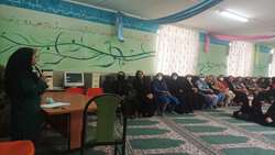 آموزش تغذیه سالم به مناسبت هفته جهانی پوکی استخوان در دبستان حضرت معصومه در منطقه 17