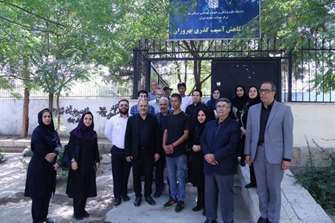 نخستین شنبه نیکوکاری رئیس دانشگاه علوم پزشکی تهران و هیات همراه از مرکز کاهش آسیب گذری بهروزان در سال جاری