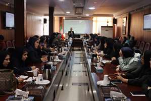 برگزاری جلسه پرسش و پاسخ و رفع ابهامات پرداخت کارانه عملکردی و خارج از شمول در مرکز بهداشت جنوب تهران